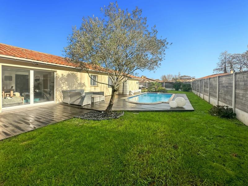 Maison - 120 m² - 6 pièces