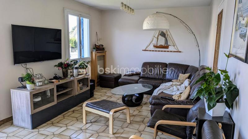 Maison - 95 m² - 5 pièces