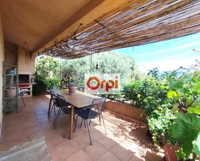 Villa - 168 m² - 6 pièces