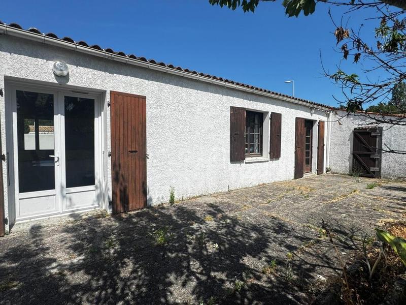 Maison traditionnelle - 207 m² - 8 pièces