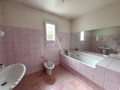 Maison - 110 m² - 5 pièces