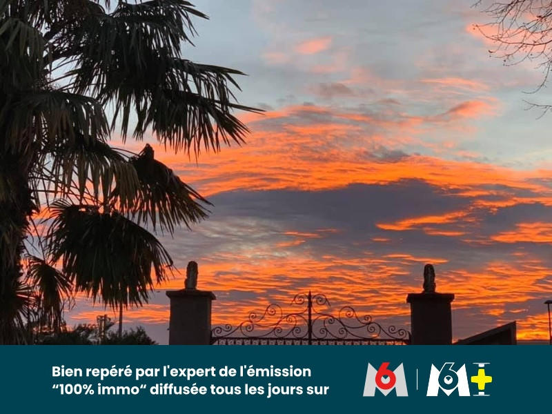 Maison - 265 m² - 8 pièces