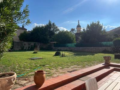 Maison - 260 m² - 10 pièces