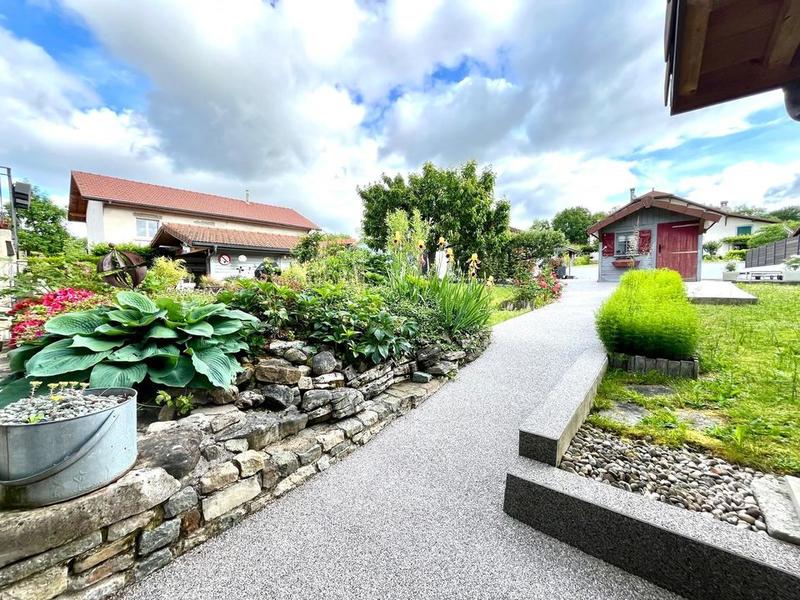 Maison - 407 m² - 9 pièces