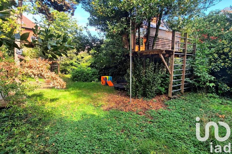 Maison - 211 m² - 7 pièces