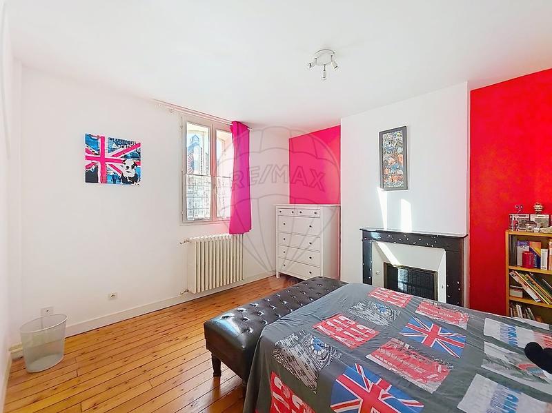 Maison - 182 m² - 7 pièces