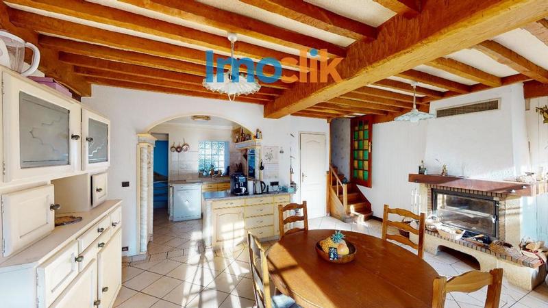 Maison de village - 211 m² - 10 pièces