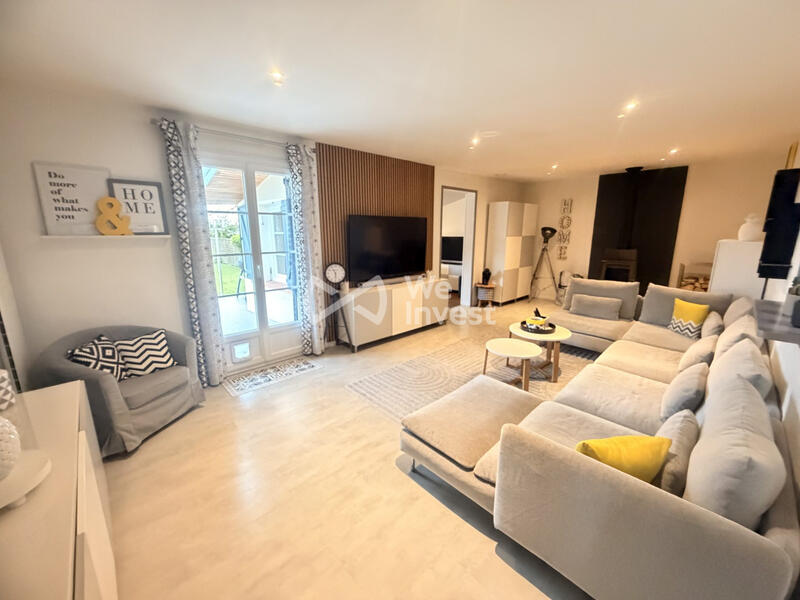 Maison traditionnelle - 100 m² - 1 pièce