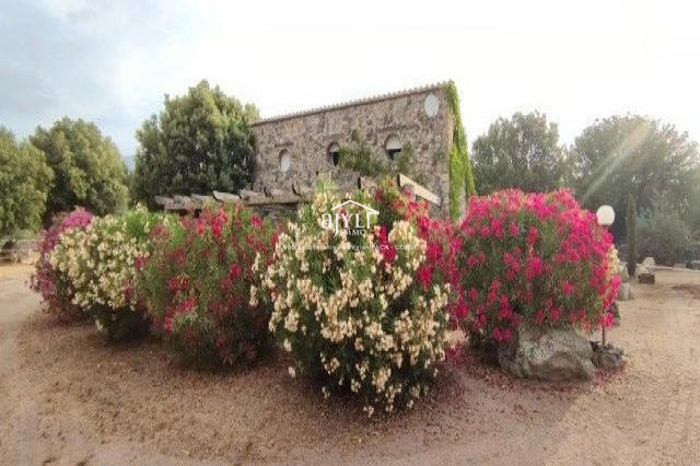 Maison - 154 m² - 4 pièces