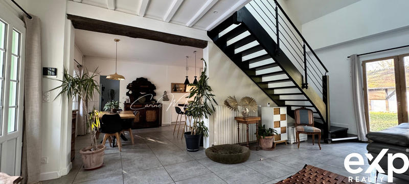 Maison ancienne - 150 m² - 8 pièces