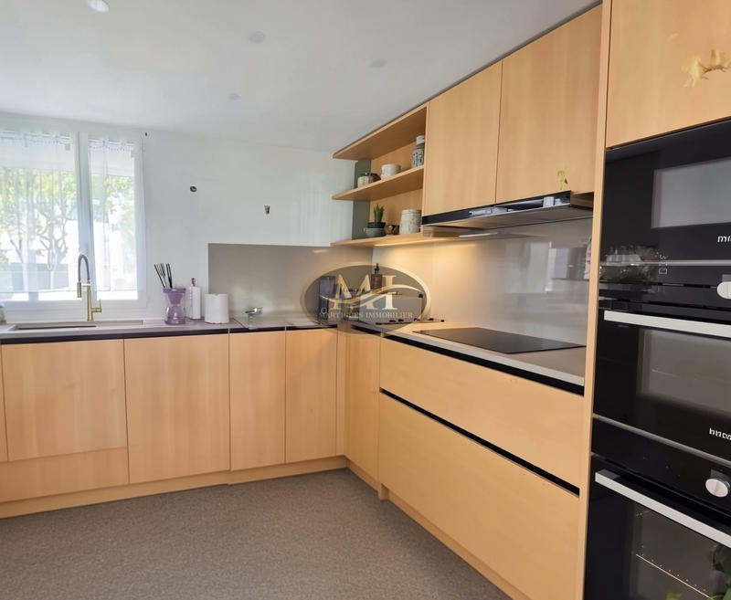 Maison - 80 m² - 4 pièces