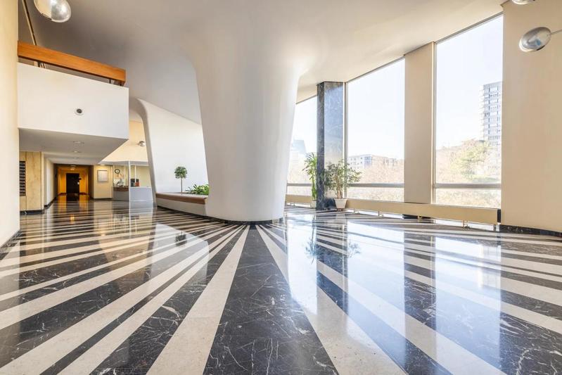 Appartement - 160 m² - 6 pièces