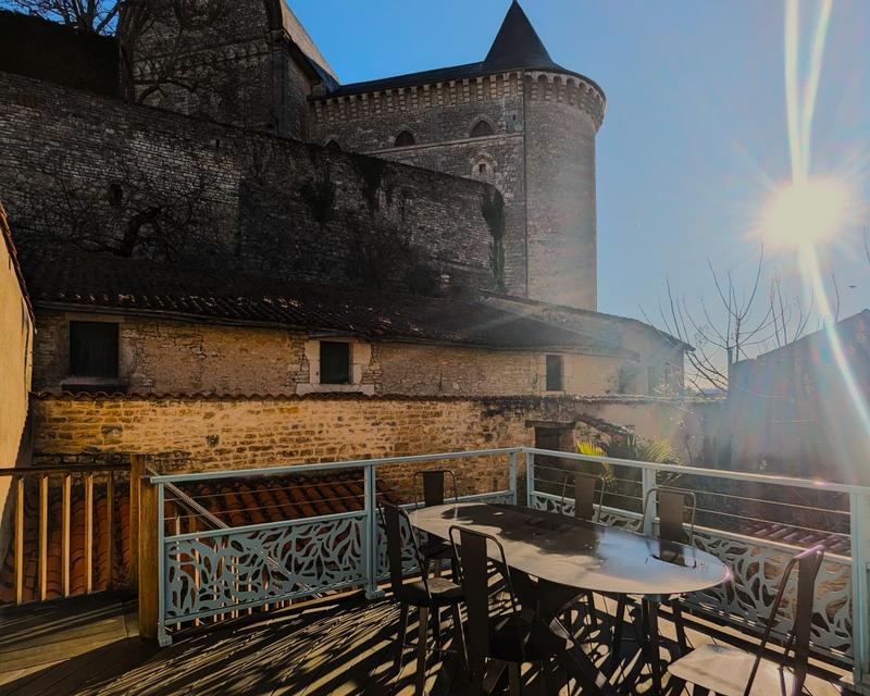 Maison - 232 m² - 6 pièces