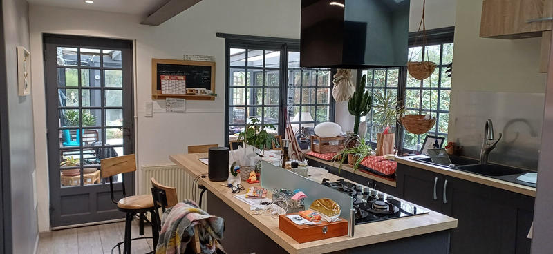 Maison - 220 m² - 9 pièces