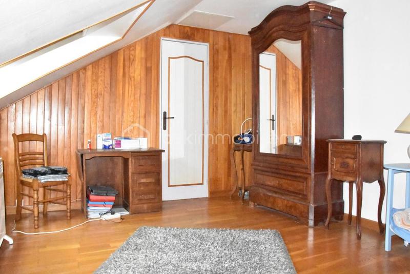 Maison - 127 m² - 7 pièces