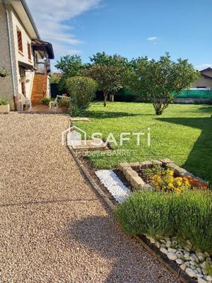 Maison - 82 m² - 4 pièces