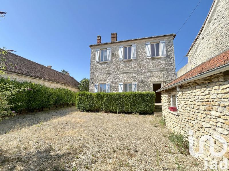 Maison - 155 m² - 6 pièces