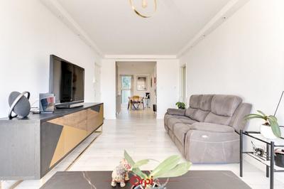 Appartement - 103 m² - 6 pièces