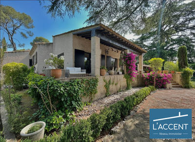 Villa - 230 m² - 7 pièces