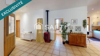 Maison - 94 m² - 5 pièces