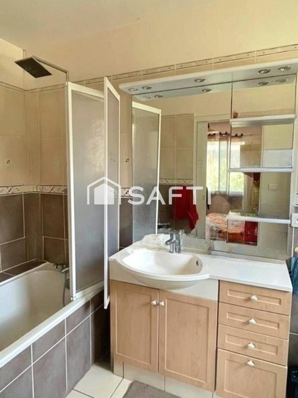 Maison - 122 m² - 5 pièces