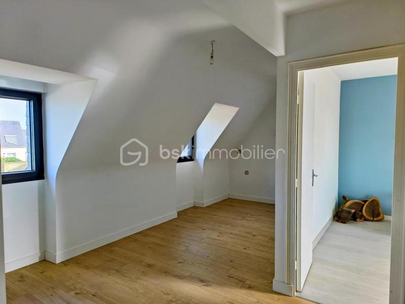 Maison traditionnelle - 174 m² - 6 pièces