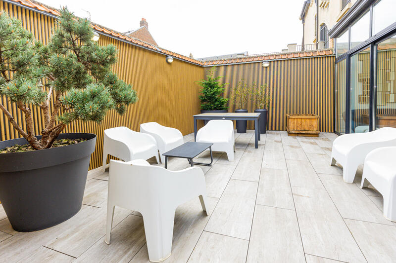 Maison - 213 m² - 7 pièces