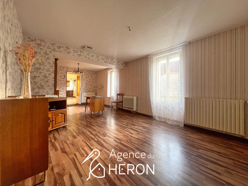 Maison - 95 m² - 6 pièces