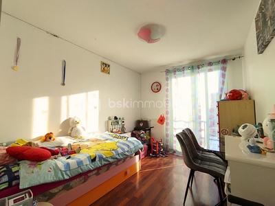 Appartement - 101 m² - 5 pièces