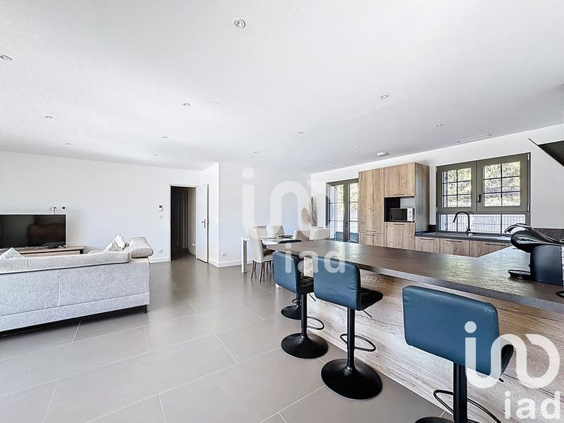 Maison - 140 m² - 5 pièces