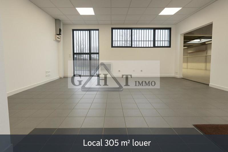 Entrepôt - 305 m²