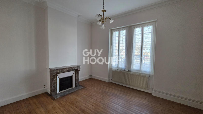 Maison - 195 m² - 8 pièces