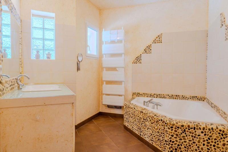 Maison - 130 m² - 4 pièces