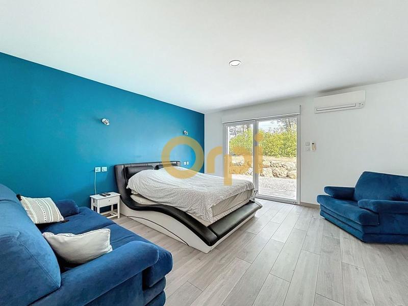 Villa - 208 m² - 4 pièces