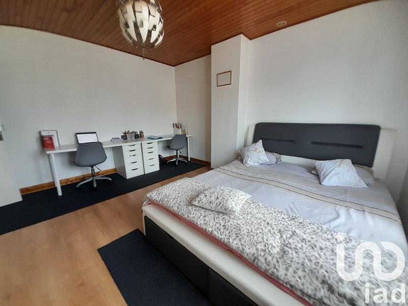 Maison - 202 m² - 7 pièces