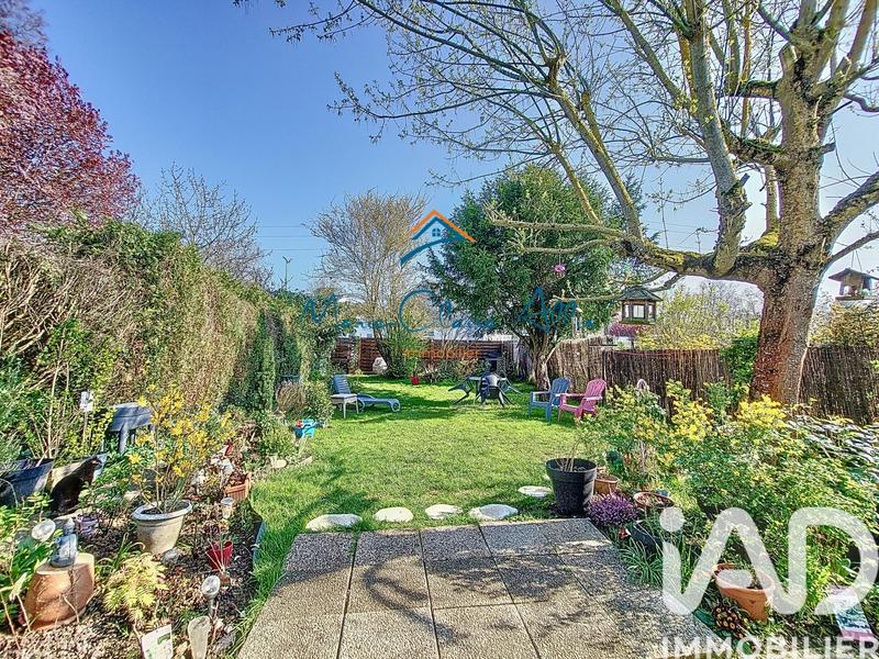 Maison - 104 m² - 4 pièces