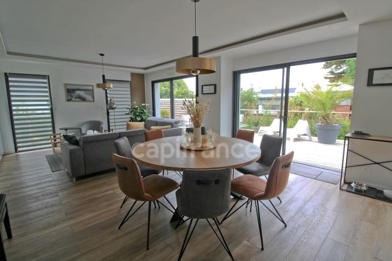 Maison - 146 m² - 6 pièces