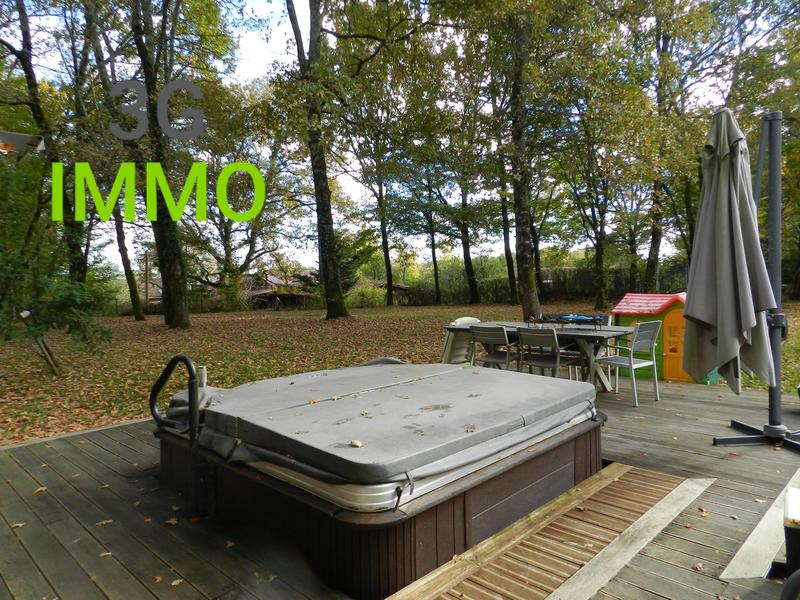 Maison - 180 m² - 5 pièces