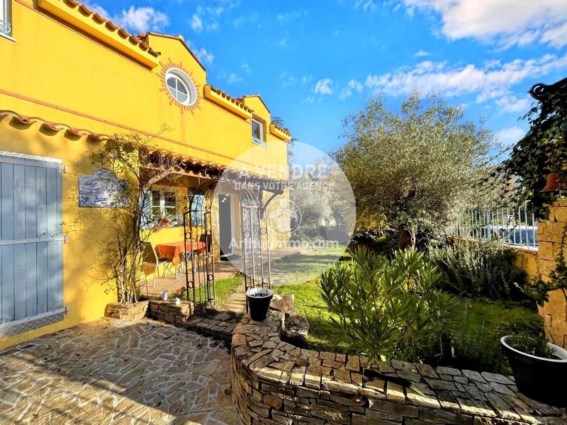 Maison - 136 m² - 8 pièces