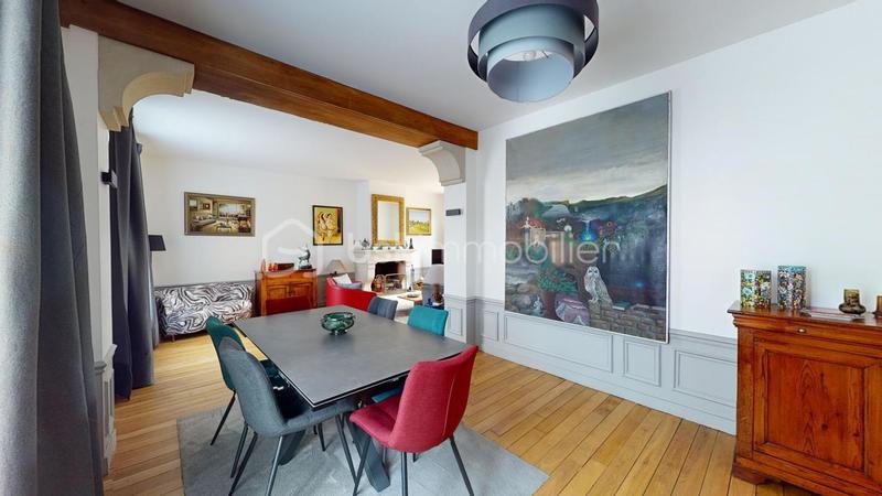 Maison bourgeoise - 204 m² - 9 pièces