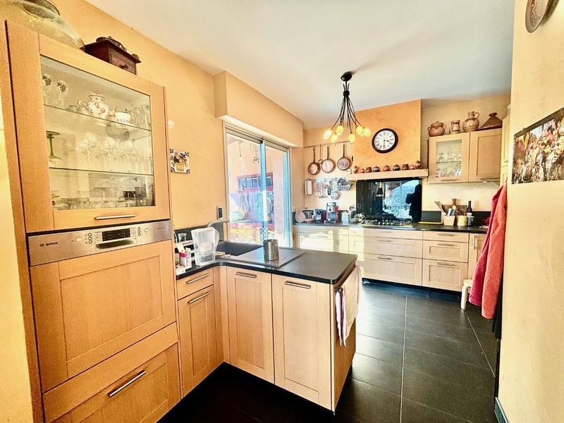 Maison - 157 m² - 6 pièces