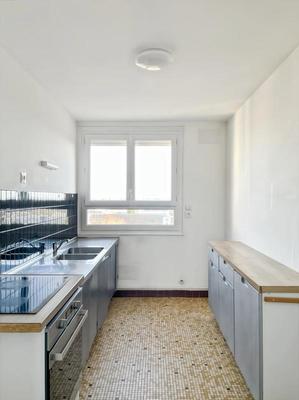 Appartement - 75 m² - 3 pièces