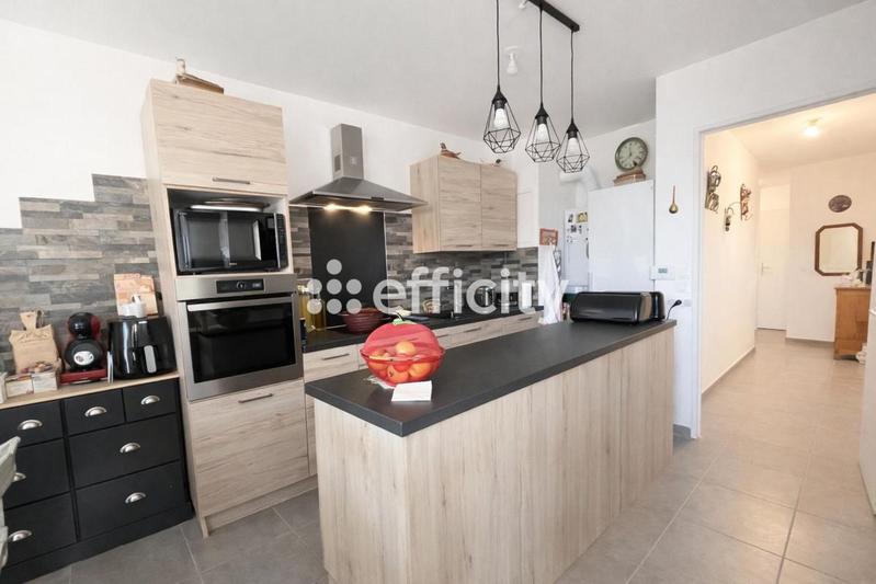 Appartement - 84 m² - 4 pièces