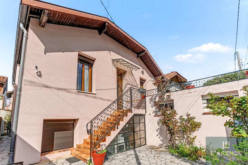 Maison - 122 m² - 5 pièces