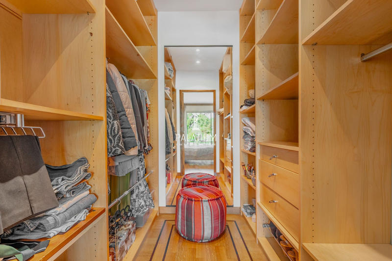 Maison ancienne - 235 m² - 8 pièces