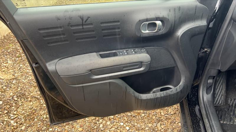 Citroën C3 Aircross 1.5 BlueHDi 110 Shine Pack