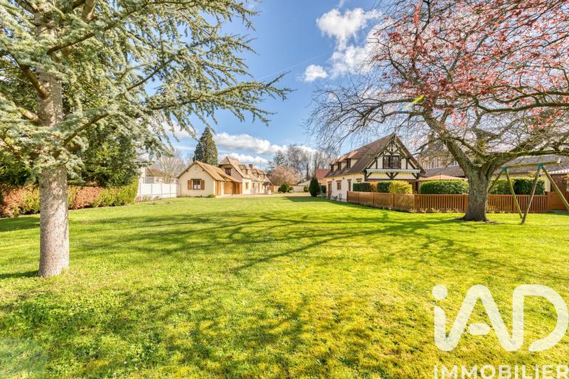 Maison - 237 m² - 13 pièces