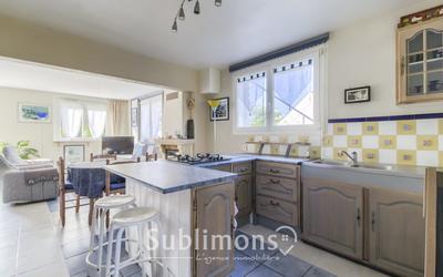 Maison - 140 m² - 5 pièces