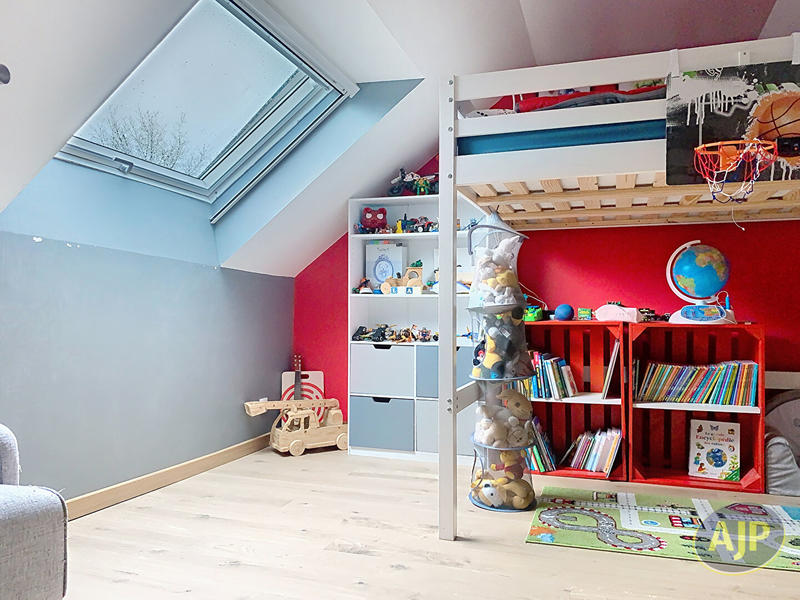 Maison - 145 m² - 6 pièces