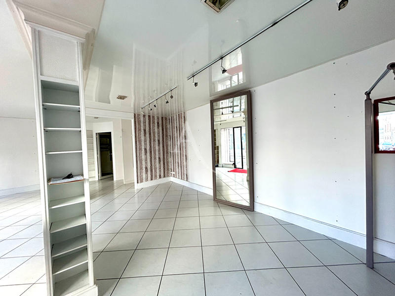 Local commercial - 67 m²